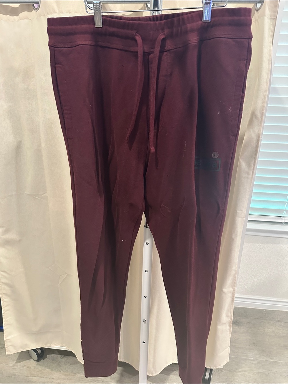 American Eagle Outfitters Maroon Drawstring Joggers